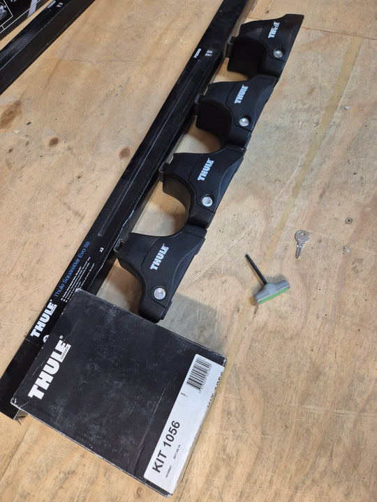 Thule Roof Bars for CITROEN Xsara 98 - 2006 Hatch-  Flat roof  ( 1057 - 7122 - 754)
