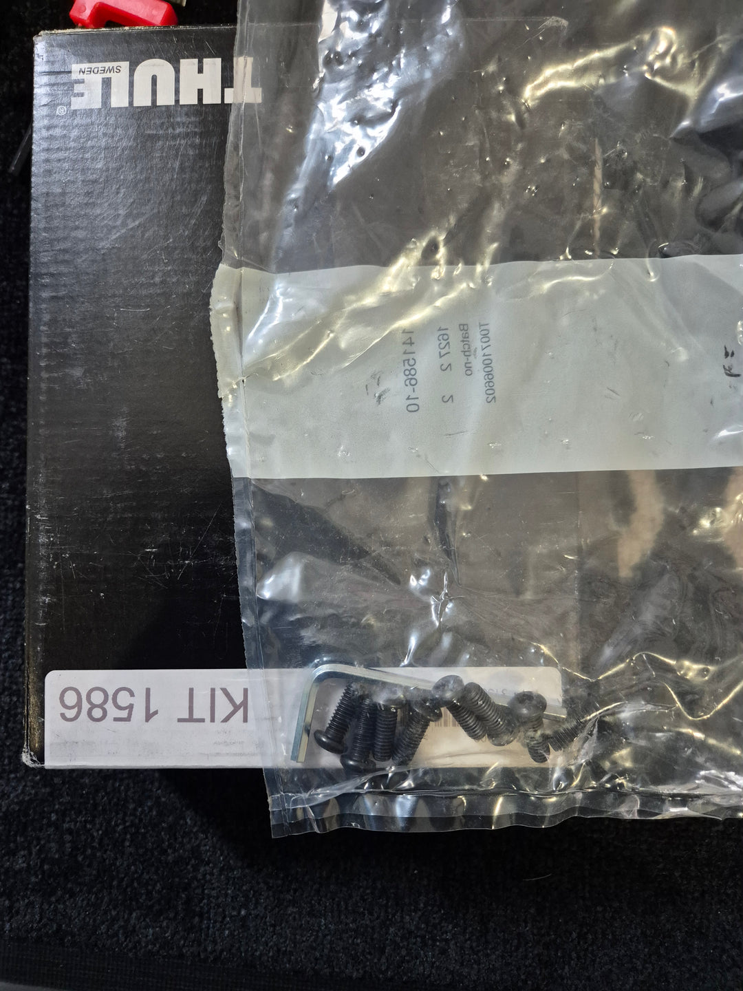 Thule 1586 Fitting Kit Spare bolt pack