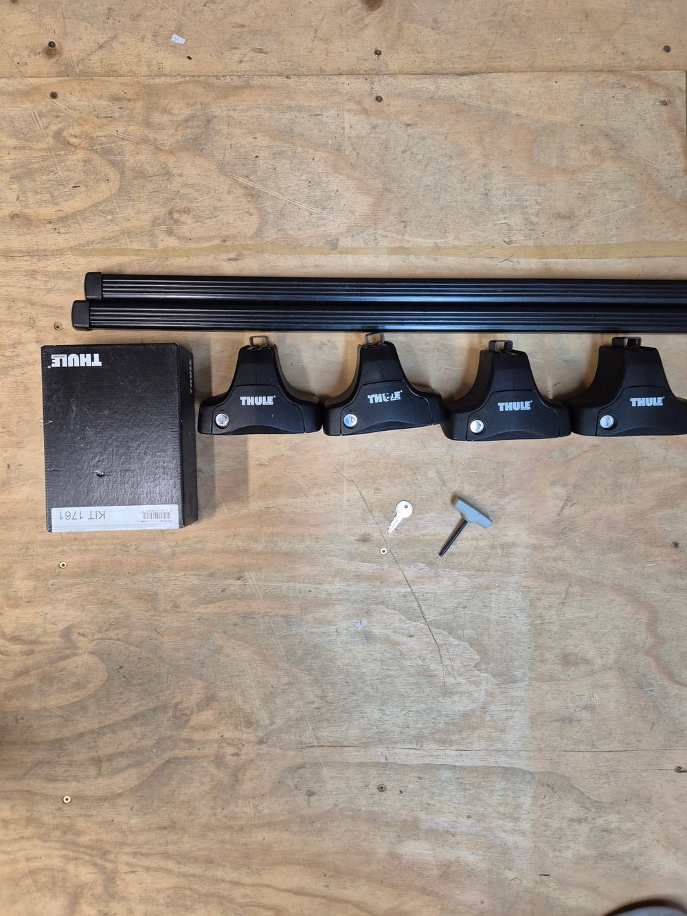 Thule Roof Bars for SUBARU Legacy & liberty 2014 onward saloon ( 1761 - 754 - 769)