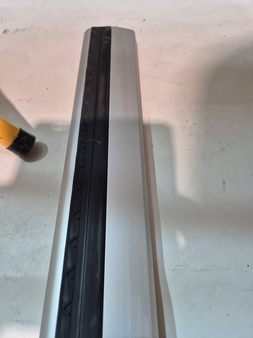 Thule Wingbar Evo Edge 721300 (86cm) x 1 - Used