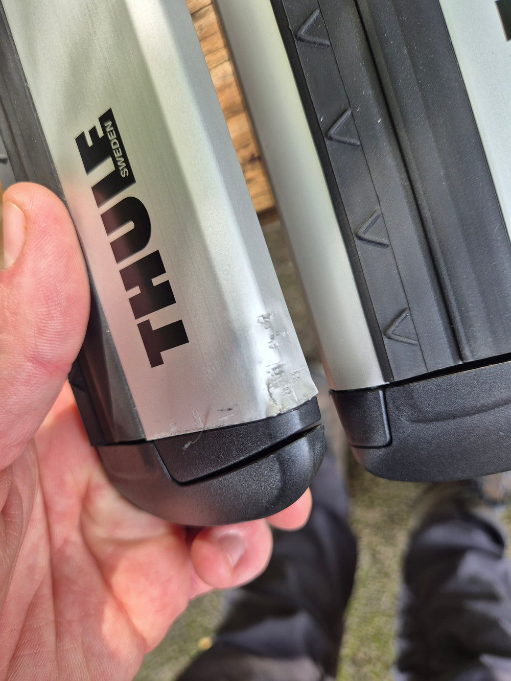 Thule Wingbar 127cm 711300 - Damaged end