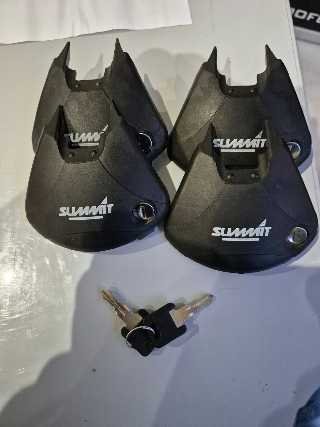 Summit Roof Bar - Replacement Faceplate x 4 with locks and 2 Keys