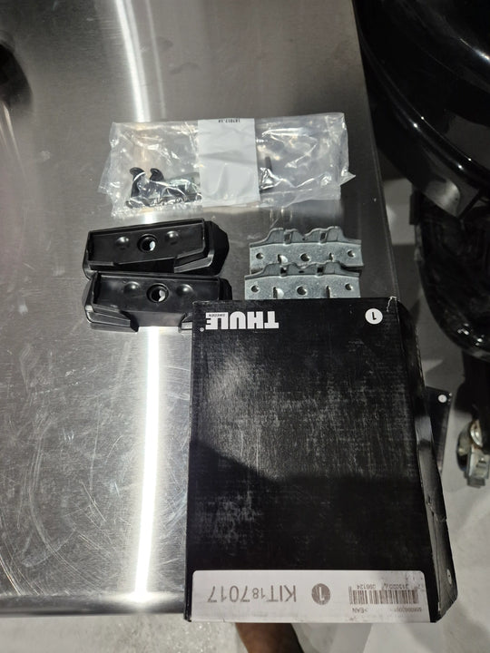 Thule 7017 Fitting Kit - CITROËN Berlingo Van 2008-2018, PEUGEOT Partner Van 2008-2018 (187017) half set
