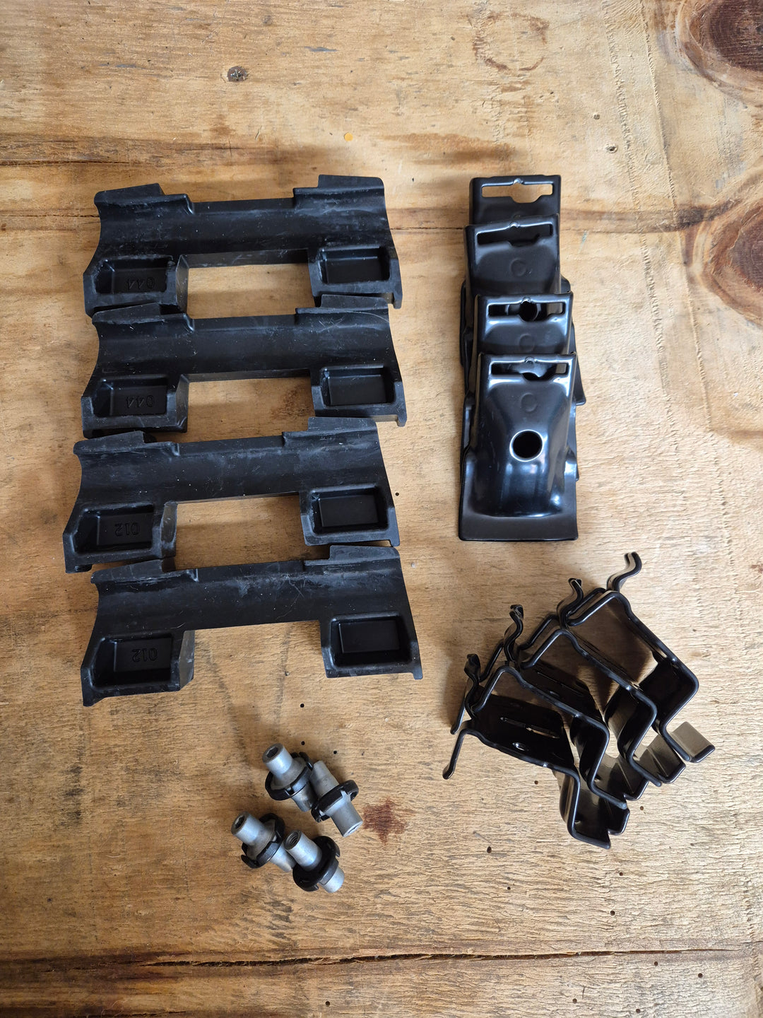 Thule 6011 Fitting Kit CITROËN C4 Grand Picasso &  Grand C4 Spacetourer 14-