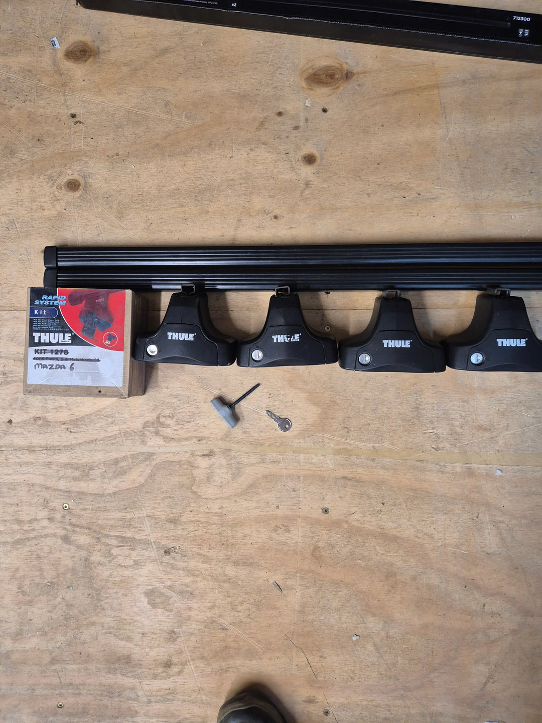 Thule Roof Bars for Mazda 6 02 to 2007 flat roof ( 1302 - 754 - 761)