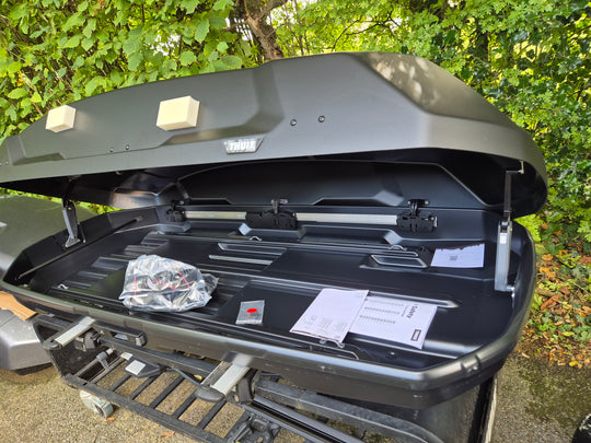 Thule Force 3 L - Large 450L - New with small mark