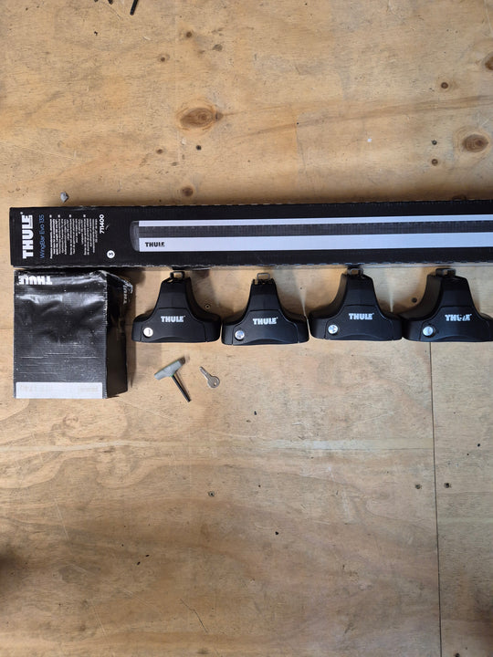 Thule Wingbar Evo set for Citroen C4 Picasso 2013 Onward flat roof ( 1740 - 754 - 7114 )