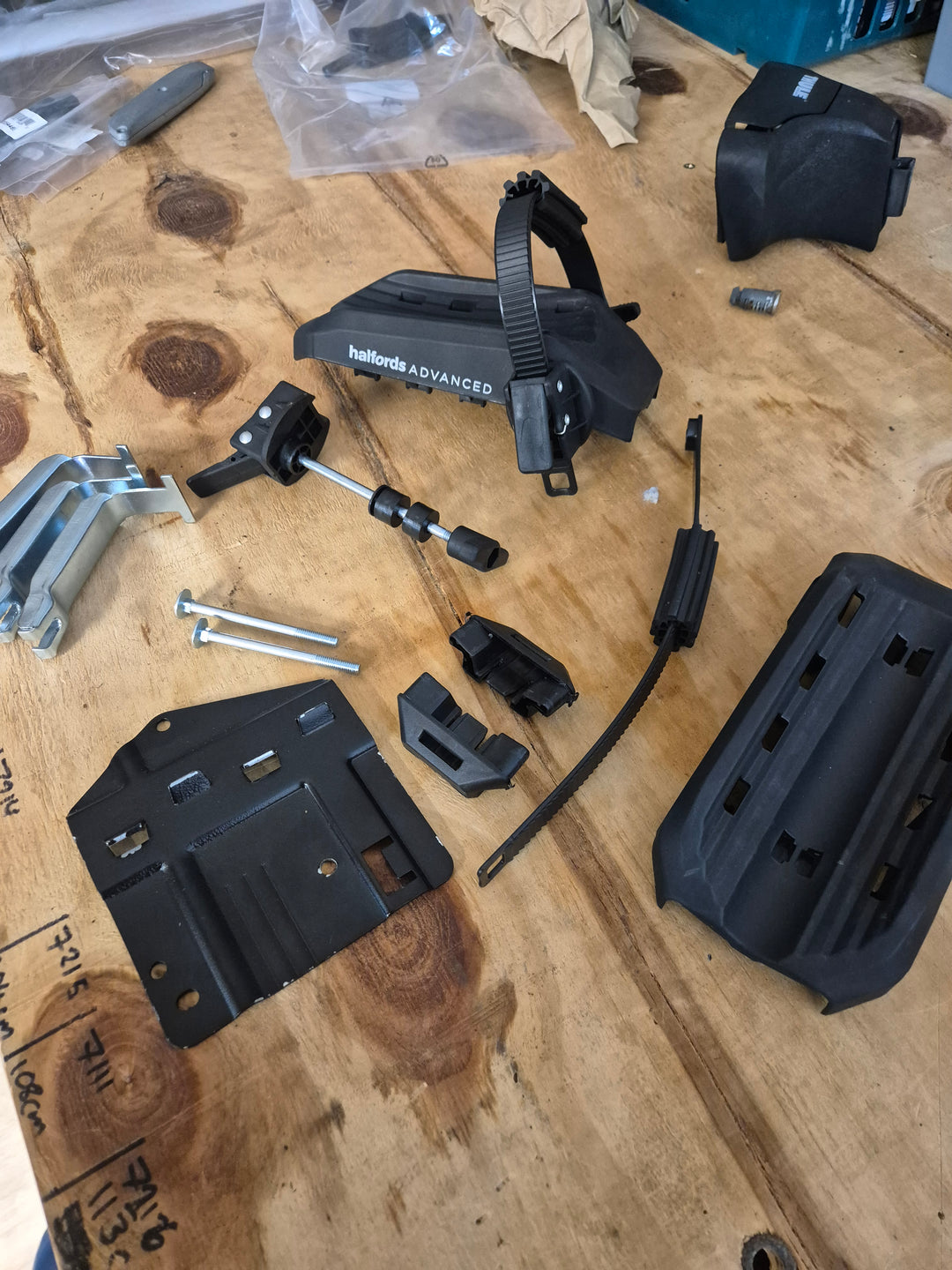 Halfords Advanced Bike Carrier Spare Parts (398451)