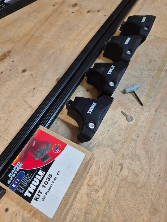 Thule Roof Bars for VW Passat 97 - 2000 Saloon (7122 - 754 - 1035)