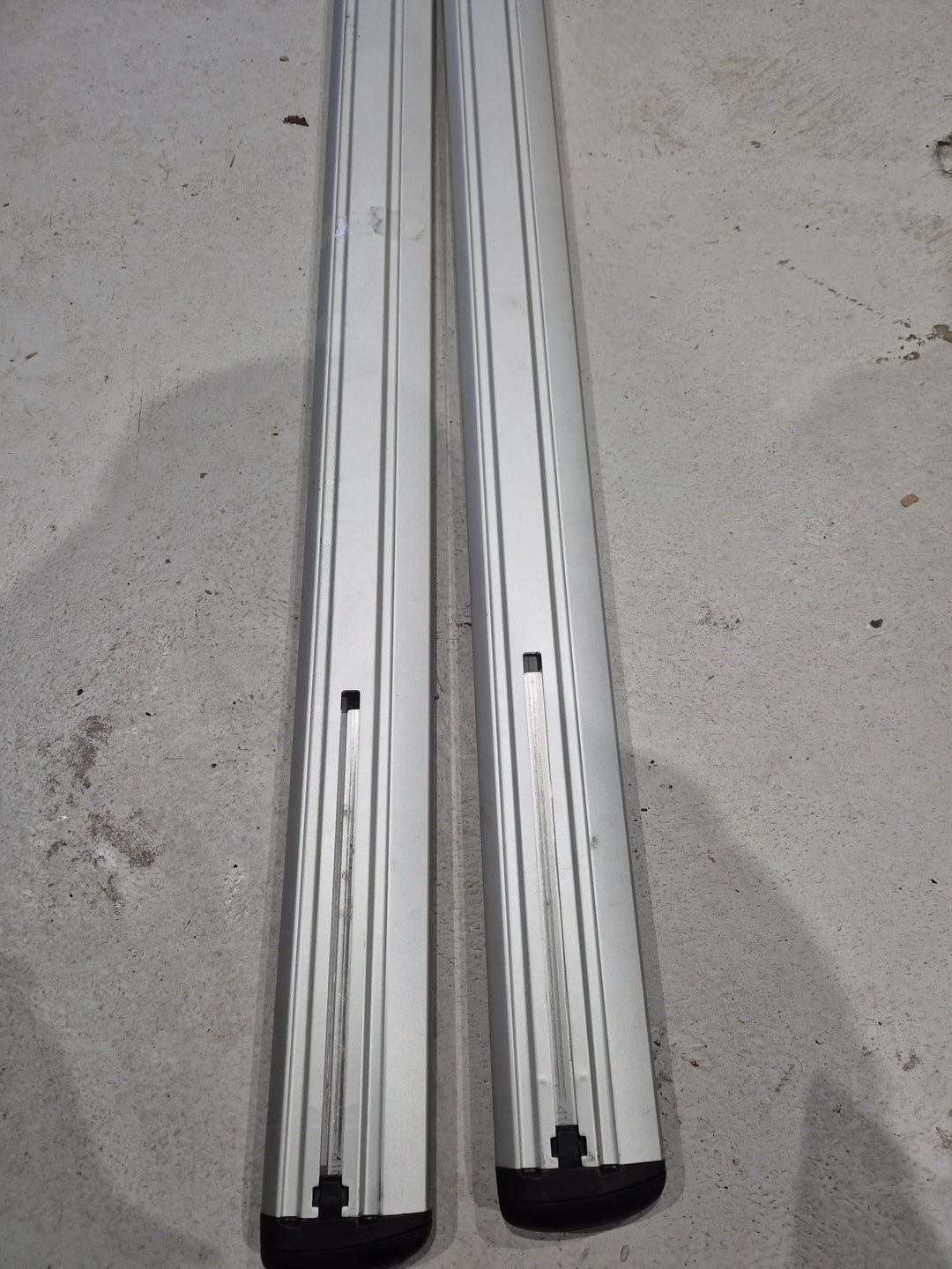 Thule 7111 Wingbar Evo 108cm Used