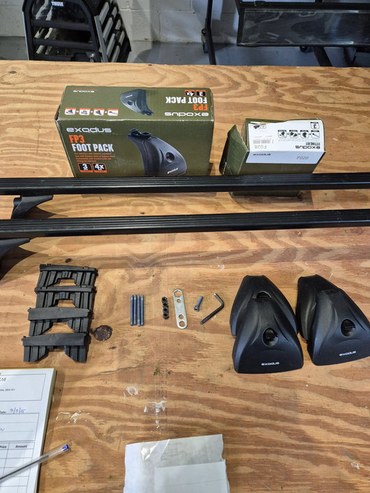Roof bar set for BMW 1 Series Fixed points - Check models in description (F028-Fp3-S120)