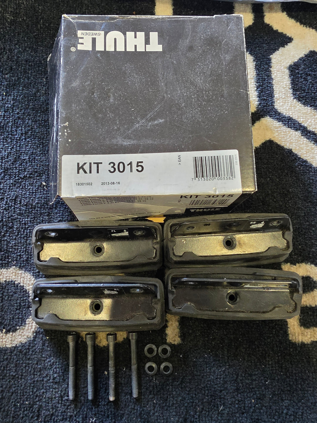 Thule 3015 Ford Focus MKII 05 to 11 used