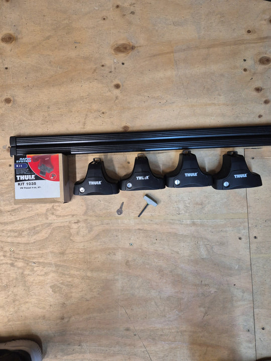 Thule Roof Bars for VW Passat 97 - 2000 Saloon (7122 - 754 - 1035)