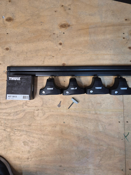 Thule Roof Bars for Peugeot 307 2001 - 08 Fixed Points ( 3013 - 753 - 7122)