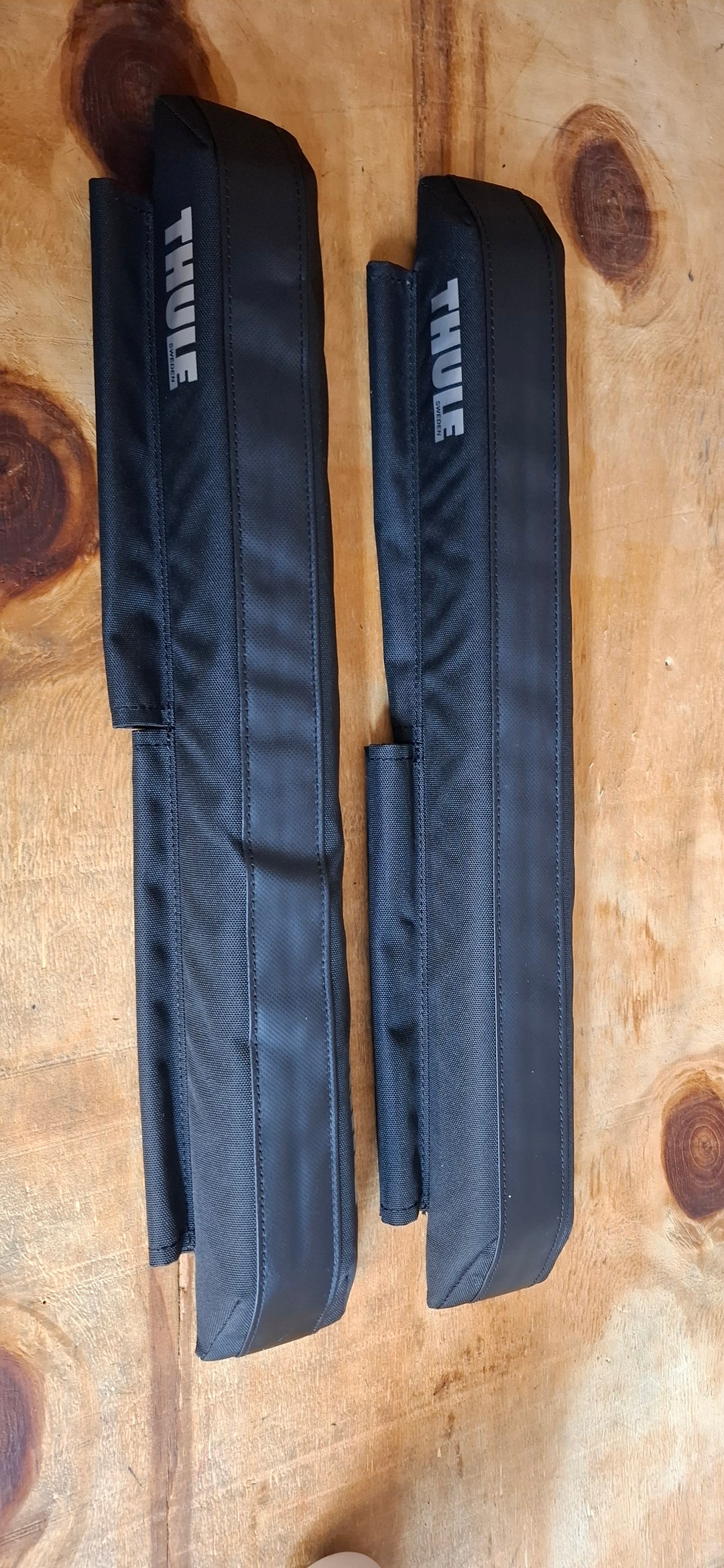 Thule surf pads- M wide 20" black - Used