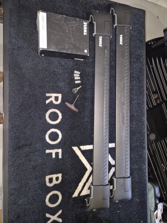 Thule Wingbar Edge Black set for VW Golf Estate 2013 onward Used
