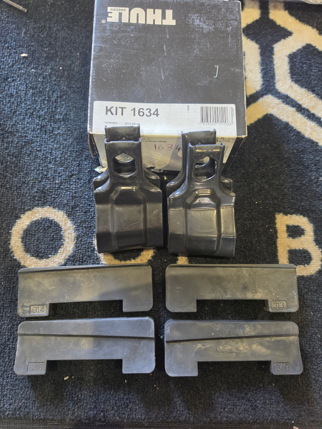 Thule 1634 Fitting Kit - FORD Focus, 4-dr Sedan, 11– & Others used