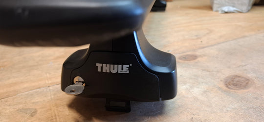 Thule Roof Bar set for NISSAN Elgrand E52 (1628-754-711420) - Very Rare - Used