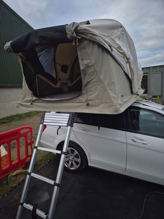 Thule Approach Roof Tent M Pelican Grey - Ex Display - Collection only