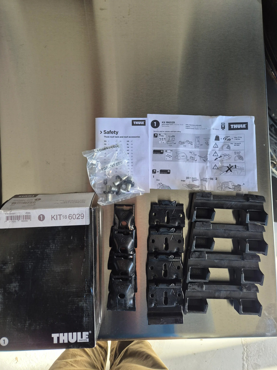 Thule 6029 Fitting Kit Vauxhall Insignia, 5-dr Estate, 08–, Insignia Country Tourer 5-dr Estate, 18- (186029)