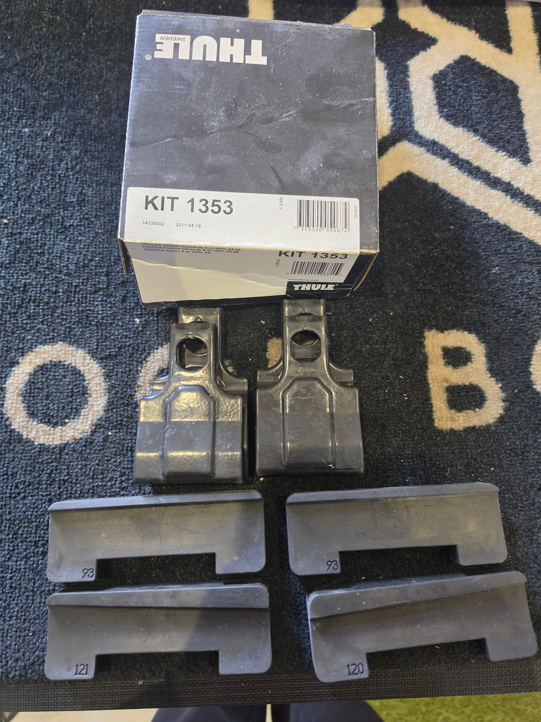 Thule 1353 Fitting Kit - TOYOTA Corolla Spacio III, Corolla Verso III, Verso used