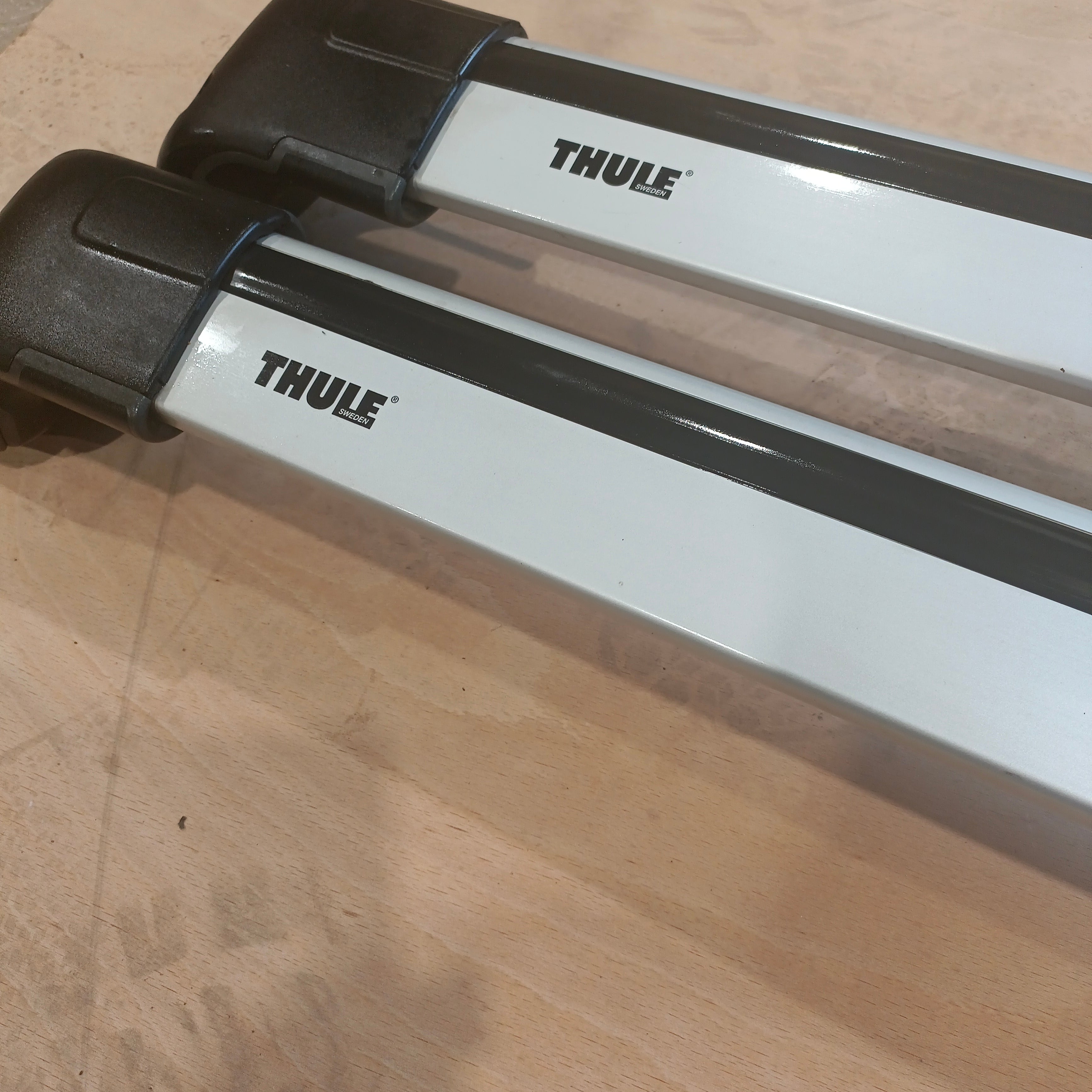 Thule 9595 wingbar edge great condition Roof Boxed